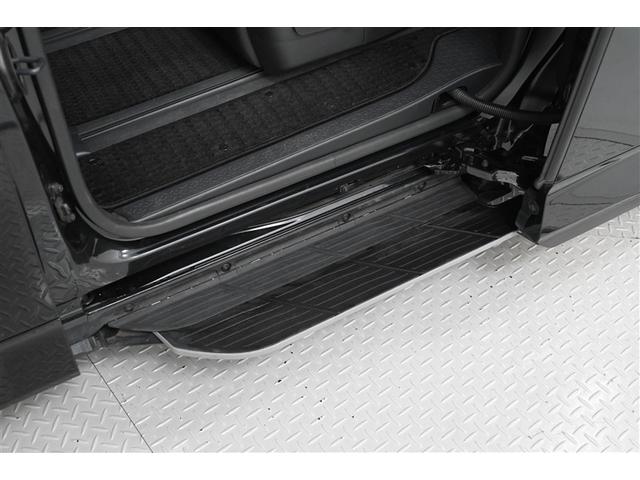 ノア ハイブリッドＳ－Ｚ　横滑り防止機能　エアバッグ　オートクルーズコントロール　地デジ　両側自動ドア　ダブルエアコン　スマートエントリー　ＬＥＤランプ　バックモニター　メモリナビ　３列シート　ＥＴＣ付き　ＡＢＳ　ＡＣ１００Ｖ（27枚目）