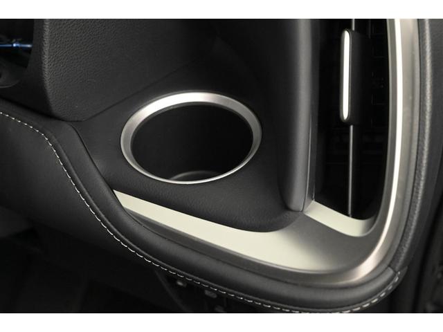 ノア ハイブリッドＳ－Ｚ　横滑り防止機能　エアバッグ　オートクルーズコントロール　地デジ　両側自動ドア　ダブルエアコン　スマートエントリー　ＬＥＤランプ　バックモニター　メモリナビ　３列シート　ＥＴＣ付き　ＡＢＳ　ＡＣ１００Ｖ（34枚目）