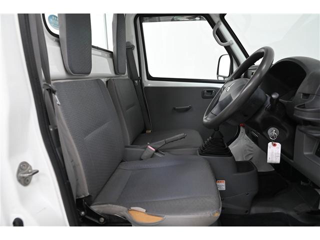 ミニキャブトラック Ｖタイプ　切替式４ＷＤ　パワステ付き　エアコン　運転席エアバッグ　記録簿（7枚目）