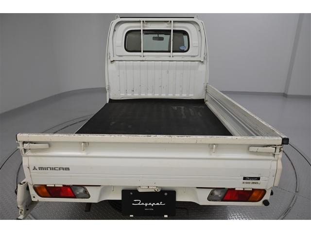 ミニキャブトラック Ｖタイプ　切替式４ＷＤ　パワステ付き　エアコン　運転席エアバッグ　記録簿（9枚目）