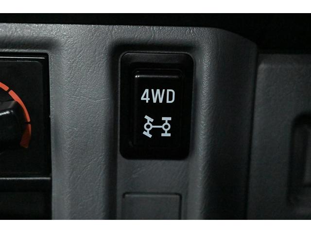 ミニキャブトラック Ｖタイプ　切替式４ＷＤ　パワステ付き　エアコン　運転席エアバッグ　記録簿（22枚目）