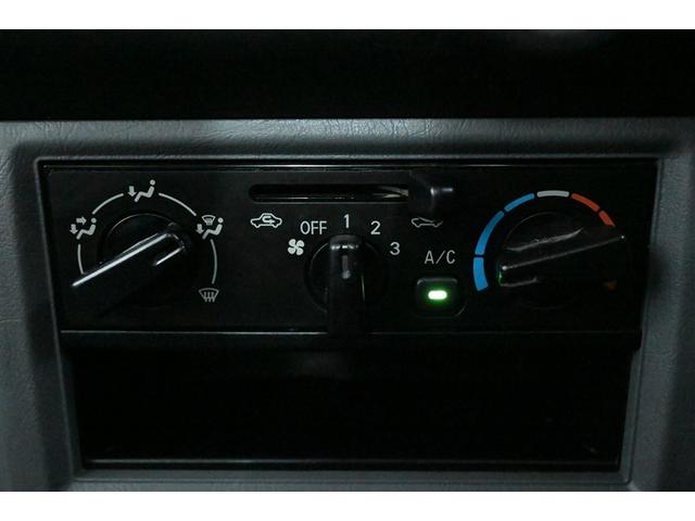 ミニキャブトラック Ｖタイプ　切替式４ＷＤ　パワステ付き　エアコン　運転席エアバッグ　記録簿（23枚目）