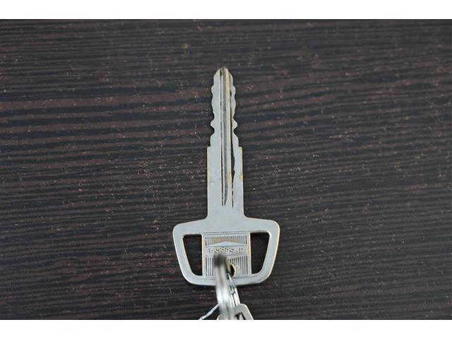 ミニキャブトラック Ｖタイプ　切替式４ＷＤ　パワステ付き　エアコン　運転席エアバッグ　記録簿（35枚目）