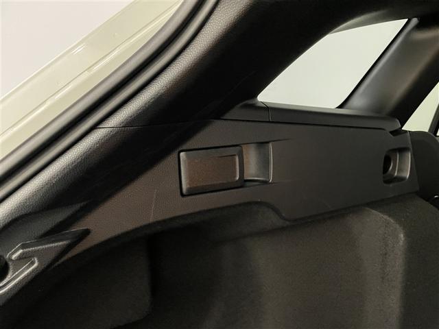 カローラツーリング ハイブリッド ダブルバイビー 追突軽減ブレーキ バックモニタ 地デジフルセグ DVD 横滑防止 ナビTV スマキー LEDライト デュアルエアバッグ エアコン オートクルーズ サイドエアバッグ ETC付 PS キーフリー ABS(23枚目)