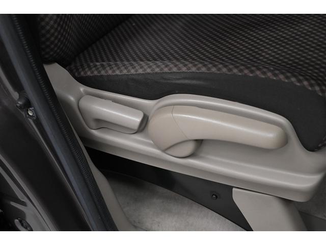 Ｎ－ＢＯＸ＋カスタム ２トーンカラースタイル　Ｇ・Ｌパッケージ　アイドリングストップ　オートエアコン　盗難防止システム　ＥＳＣ　スマートキー　ＡＢＳ（11枚目）