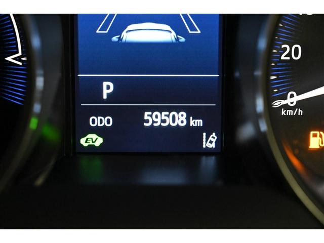 Ｃ－ＨＲ Ｇ　イモビライザー　スマートキ－　点検記録簿　リヤカメラ　横滑り防止　ドライブレコーダー　ナビ＆ＴＶ　ＬＥＤヘッドライト　オートエアコン　パワーウインドウ　クルコン　地デジ　エアバッグ　アルミホイール（9枚目）