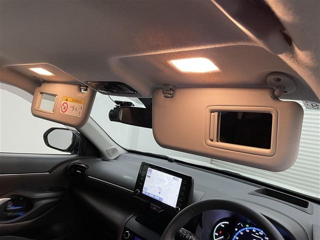 ヤリスクロス ハイブリッドZ スマートキ 衝突軽減ブレーキ リヤカメラ 点検記録簿 LEDヘッドライ ESC クルーズC パワーステアリング アルミホイール ETC車載器 運転席パワーシート イモビ キーフリー フルオートエアコン(32枚目)