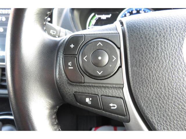 ヴォクシー ハイブリッドZS 煌II /純正ナビ/フルセグ/フリップダウンモニター/バックカメラ/セーフティーセンス/両側パワースライドドア/ユーザー買取/1オーナー/(18枚目)