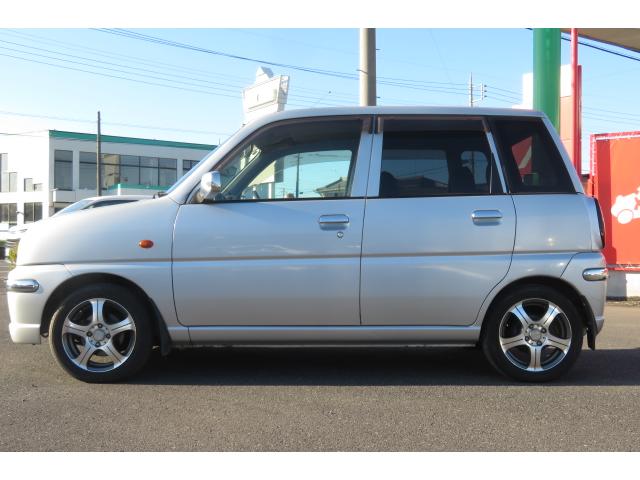 プレオ ネスタ　ＲＧ　スーパーチャージャー／アルミホイール／エアコン／パワステ／ＣＶＴ／パワーウィンドウ／エアバッグ／ＡＢＳ／コラムシフト（6枚目）