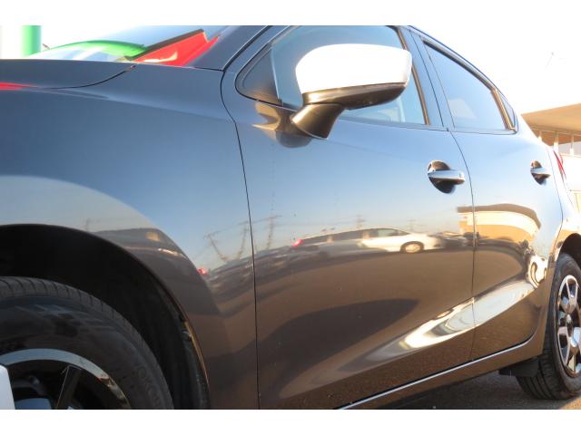 ＭＡＺＤＡ２ １５　ＢＤ　マツダコネクトナビ／３６０°ビューモニター／ＥＴＣ／アクティブレーダークルーズ／コーナーセンサー／オートエアコン／スマートキー／ＬＥＤヘッドライト／スマートシティブレーキサポート（10枚目）