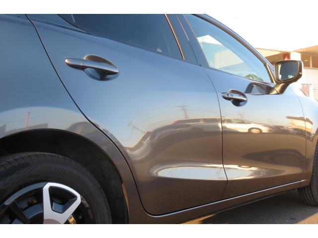 ＭＡＺＤＡ２ １５　ＢＤ　マツダコネクトナビ／３６０°ビューモニター／ＥＴＣ／アクティブレーダークルーズ／コーナーセンサー／オートエアコン／スマートキー／ＬＥＤヘッドライト／スマートシティブレーキサポート（12枚目）