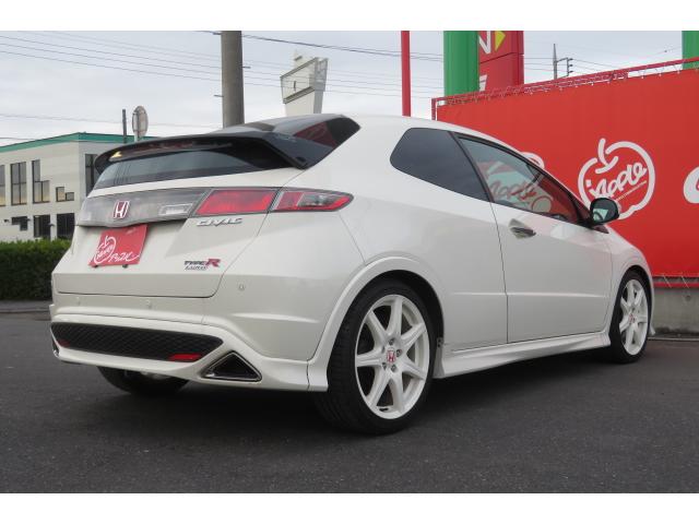 シビック タイプＲ　ユーロ　／ＢＲＩＤＥシート／純正１８インチアルミ／社外クラッチ／（6枚目）