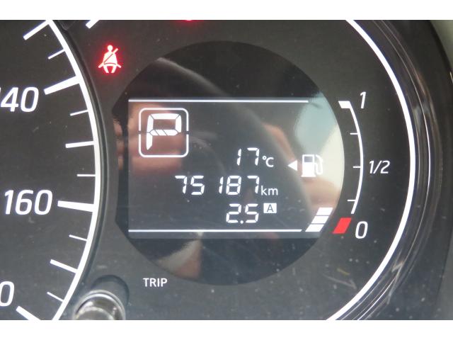 ノート メダリスト　全方位ビューカメラ／ＥＴＣ／スマートキー／キーレス／ワンセグ／パワステ／パワーウィンドウ／ＡＢＳ／禁煙車／衝突軽減ボディ／オートエアコン／プッシュスタート／ユーザー買取車（15枚目）