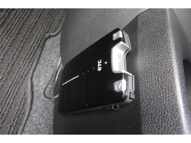 ノート メダリスト　全方位ビューカメラ／ＥＴＣ／スマートキー／キーレス／ワンセグ／パワステ／パワーウィンドウ／ＡＢＳ／禁煙車／衝突軽減ボディ／オートエアコン／プッシュスタート／ユーザー買取車（20枚目）