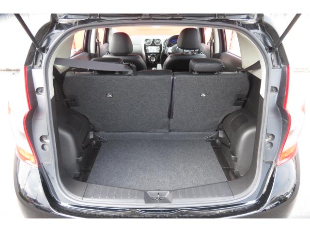 ノート メダリスト　全方位ビューカメラ／ＥＴＣ／スマートキー／キーレス／ワンセグ／パワステ／パワーウィンドウ／ＡＢＳ／禁煙車／衝突軽減ボディ／オートエアコン／プッシュスタート／ユーザー買取車（28枚目）