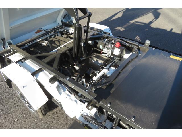 ハイゼットトラック 多目的ダンプ 5速MT/4WD/スマートアシスト/スーパーデフロック/エアコン/パワステ/純正アルミ/衝突被害軽減システム/アイドリングストップ/クリアランスソナー/リア4枚リーフスプリング(16枚目)