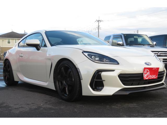 BRZ S 6速MT/STIクイックシフト/STIシフトノブ/TE37SAGA Sプラス18インチ/BLITZ ZZ-R車高調/純正カロッツェリアナビ/レーダークルーズコントロール/シートヒーター(3枚目)