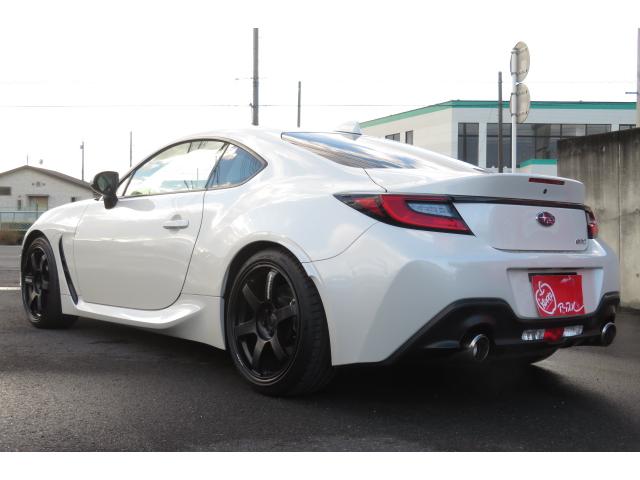 BRZ S 6速MT/STIクイックシフト/STIシフトノブ/TE37SAGA Sプラス18インチ/BLITZ ZZ-R車高調/純正カロッツェリアナビ/レーダークルーズコントロール/シートヒーター(7枚目)