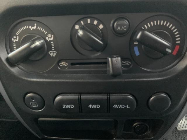 XG MT5速 インタークーラーターボ 切り替え式4WD ABS Wエアバッグ PW PS AC CD/USB ETC(17枚目)