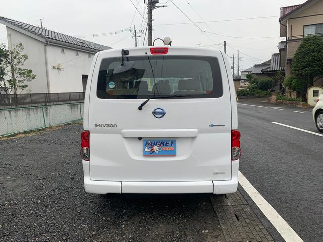 車いす移動車 スローパー オートステップ Wエアバッグ ABS バックカメラ キーレスエントリー AC PS PW(7枚目)
