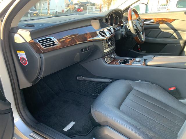 CLS350 ブルーエフィシェンシー ETC クリアランスソナー オートクルーズコントロール バックカメラ ナビ TV アルミホイール オートライト AT シートヒーター シートエアコン スマートキー 電動格納ミラー 盗難防止システム(22枚目)