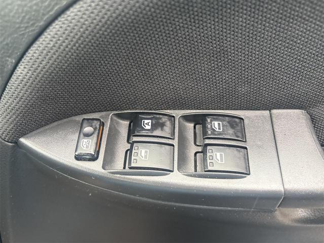 ムーヴ カスタム　ＲＳ　ドライブレコーダー　ＥＴＣ　ＨＩＤ　キーレスエントリー　電動格納ミラー　ベンチシート　ＡＴ　盗難防止システム　ＡＢＳ　ＣＤ　ＭＤ　アルミホイール　衝突安全ボディ　エアコン　パワーステアリング（10枚目）