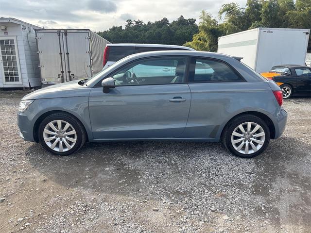 Ａ１ １．４ＴＦＳＩ　ナビ　ＴＶ　アルミホイール　アイドリングストップ　ＡＴ　盗難防止システム　ＡＢＳ　ＥＳＣ　エアコン　パワーステアリング　パワーウィンドウ（19枚目）