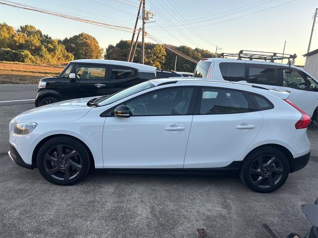 V40 クロスカントリー T5 AWD 4WD ドライブレコーダー ETC ナビ TV クリアランスソナー オートクルーズコントロール アルミホイール オートライト HID パワーシート 電動格納ミラー シートヒーター AT(15枚目)