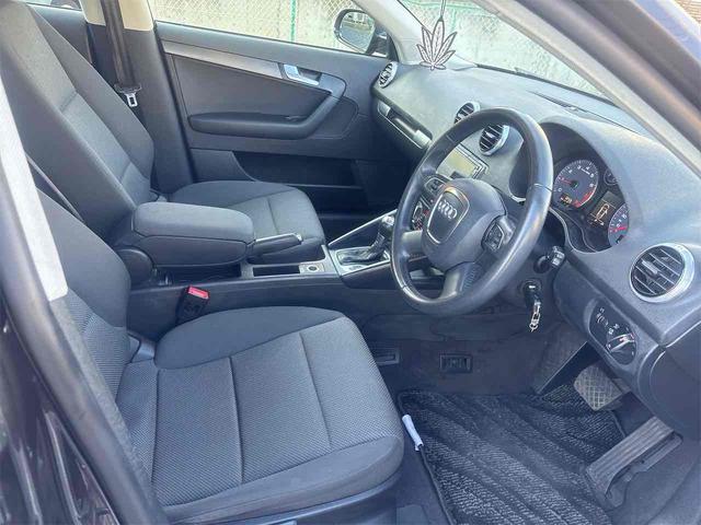 Ａ３ スポーツバック１．４ＴＦＳＩ　ドライブレコーダー　ＥＴＣ　バックカメラ　ナビ　ＴＶ　クリアランスソナー　オートクルーズコントロール　アルミホイール　ＨＩＤ　キーレスエントリー　アイドリングストップ　電動格納ミラー　ＡＴ（11枚目）