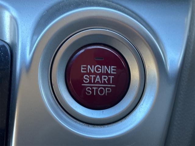 �v�b�V���G���W���X�^�[�g�V�X�e���A�G���W���n���E��~�������^�b�`�ōs�����Ƃ��ł��܂��B