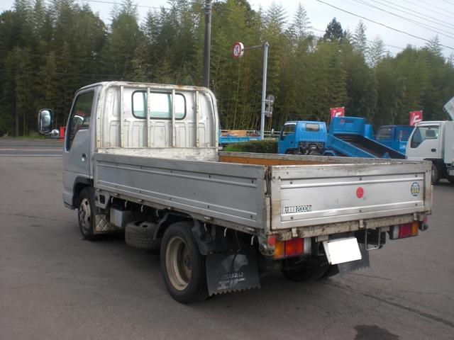 エルフトラック ２ｔ平ボディ　積載２０００ｋｇ　排ガス適合車　ＮＯ・１２（5枚目）