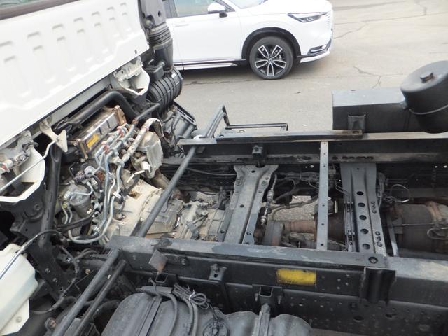 フォワード ダンプ　４トン　ダンプ　積載量３４５０ｋｇ　走行距離７．９万ｋｍ　電動コボレーン付　Ｌゲート　令和８年７月２２日まで車検あり排ガス適合車　ＮＯ・１０（16枚目）