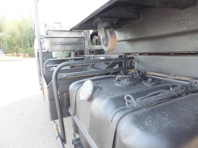 フォワード 　コンテナ専用車　脱着装置付　スライドワイヤー式　最大積載量３６５０ｋｇ　新明和　ＭＴ６　ＥＴＣ付　排ガス適合車　ＮＯ・３８（12枚目）