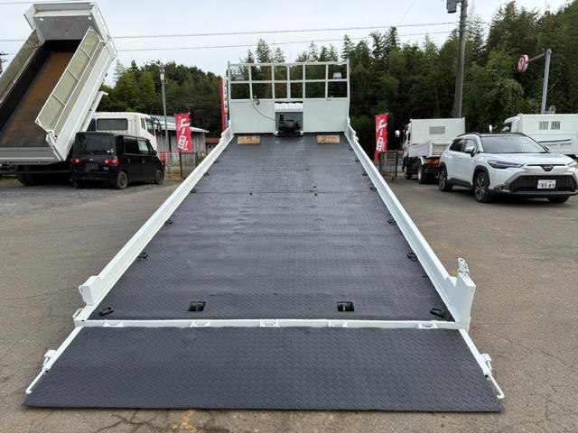 フォワード セーフティーローダー　積載車　最大積載量３０００ｋｇ　ウィンチ付　ラジコン付ＭＴ６　排ガス適合車　ＮＯ・４１（7枚目）