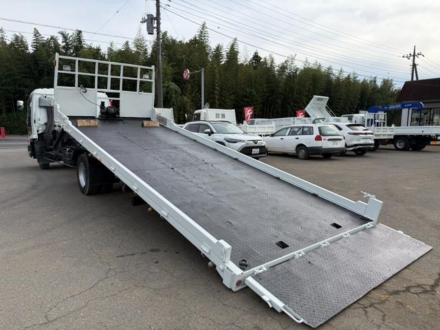 フォワード セーフティーローダー　積載車　最大積載量３０００ｋｇ　ウィンチ付　ラジコン付ＭＴ６　排ガス適合車　ＮＯ・４１（8枚目）