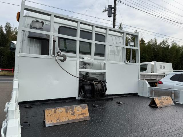 フォワード セーフティーローダー　積載車　最大積載量３０００ｋｇ　ウィンチ付　ラジコン付ＭＴ６　排ガス適合車　ＮＯ・４１（16枚目）