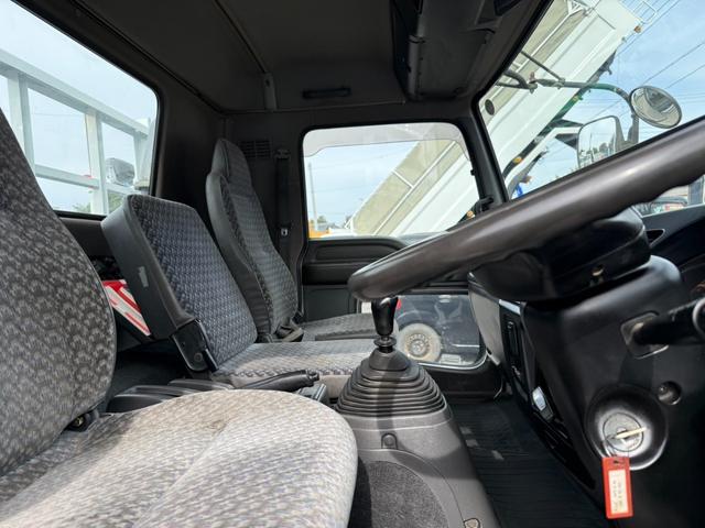 フォワード セーフティーローダー　積載車　最大積載量３０００ｋｇ　ウィンチ付　ラジコン付ＭＴ６　排ガス適合車　ＮＯ・４１（18枚目）