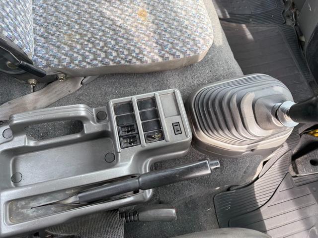 フォワード セーフティーローダー　積載車　最大積載量３０００ｋｇ　ウィンチ付　ラジコン付ＭＴ６　排ガス適合車　ＮＯ・４１（23枚目）