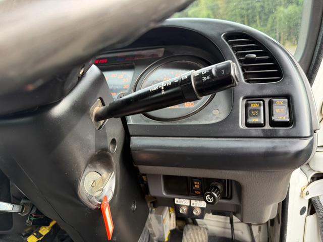 フォワード セーフティーローダー　積載車　最大積載量３０００ｋｇ　ウィンチ付　ラジコン付ＭＴ６　排ガス適合車　ＮＯ・４１（26枚目）