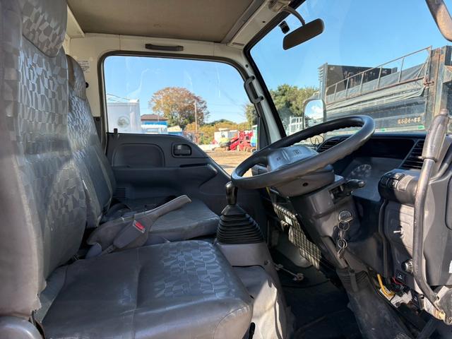 エルフトラック ダンプ 3tダンプ 低床 最大積載量3000kg ETC付 MT5 排ガス適合車(19枚目)