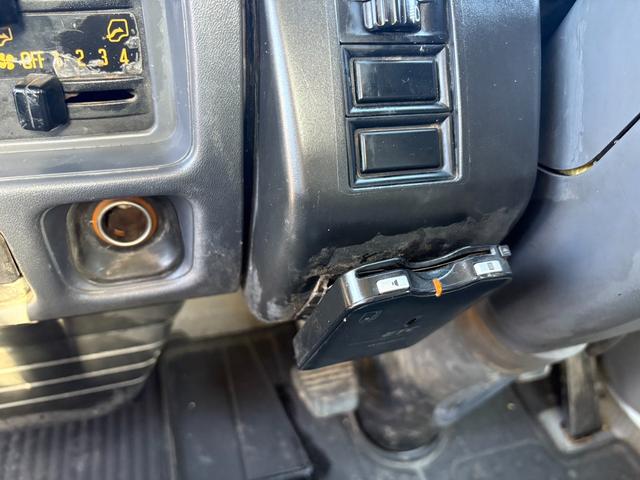 エルフトラック ダンプ 3tダンプ 低床 最大積載量3000kg ETC付 MT5 排ガス適合車(27枚目)