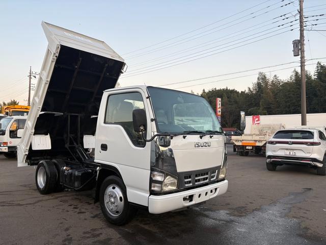 エルフトラック ダンプ　３ｔダンプ　低床　最大積載量３０００ｋｇ　ＭＴ５　排ガス適合車　ＮＯ・４（3枚目）