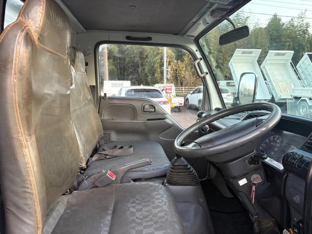 エルフトラック ダンプ　３ｔダンプ　低床　最大積載量３０００ｋｇ　ＭＴ５　排ガス適合車　ＮＯ・４（14枚目）