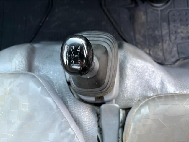 エルフトラック ダンプ　３ｔダンプ　低床　最大積載量３０００ｋｇ　ＭＴ５　排ガス適合車　ＮＯ・４（18枚目）