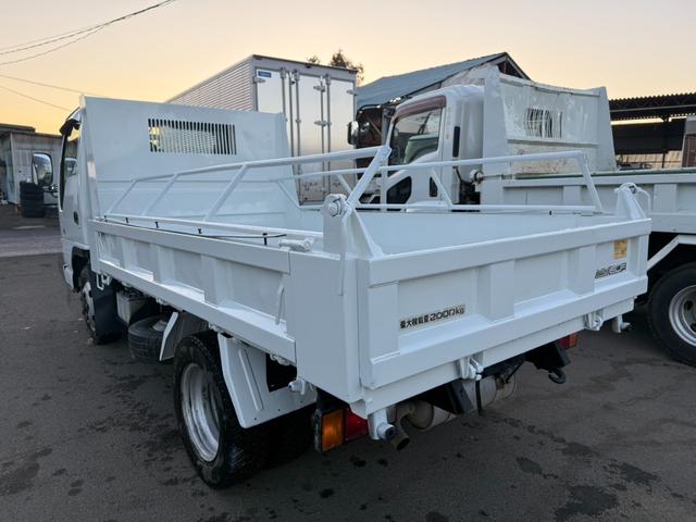 エルフトラック ダンプ 低床ダンプ 4WD 四駆 DPDなし 最大積載量2000kg 排ガス適合車 MT5 NO・9(9枚目)