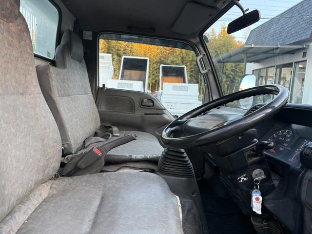 エルフトラック ダンプ 低床ダンプ 4WD 四駆 DPDなし 最大積載量2000kg 排ガス適合車 MT5 NO・9(18枚目)