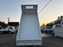 エルフトラック ダンプ　３ｔダンプ　低床　最大積載量３０００ｋｇ　ＭＴ５　排ガス適合車　ＮＯ・４（6枚目）