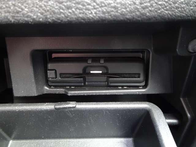 セレナ ハイウェイスターV メモリーナビ・フルセグTV・DVD再生・Bluetooth・アラウンドビューモニター・プロパイロット・ETC・ドライブレコーダー・両側オートスライドドア・LEDライト・16インチアルミ(7枚目)