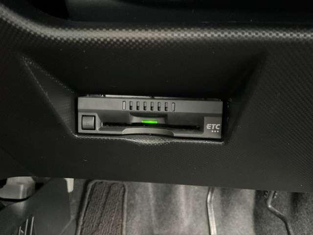 ライズ Ｚ　ディスプレイオーディオ・フルセグＴＶ・Ｂｌｕｅｔｏｏｔｈ・バックカメラ・クルーズコントロール・ＥＴＣ・シートヒーター・オートエアコン・衝突軽減・ＬＥＤライト・１７インチアルミ（11枚目）