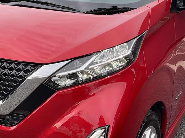 デイズ ６６０　ハイウェイスターＸ　メモリーナビ・フルセグＴＶ・ＤＶＤ再生・Ｂｌｕｅｔ　ブレーキサポート　全周囲カメラ　ＬＥＤ　ドライブレコーダー　イモビライザー　インテリジェントキー　レーンキープ　バックカメラ　ナビＴＶ　アイドリングストップ　オートエアコン　デュアルエアバッグ　ＡＢＳ（13枚目）